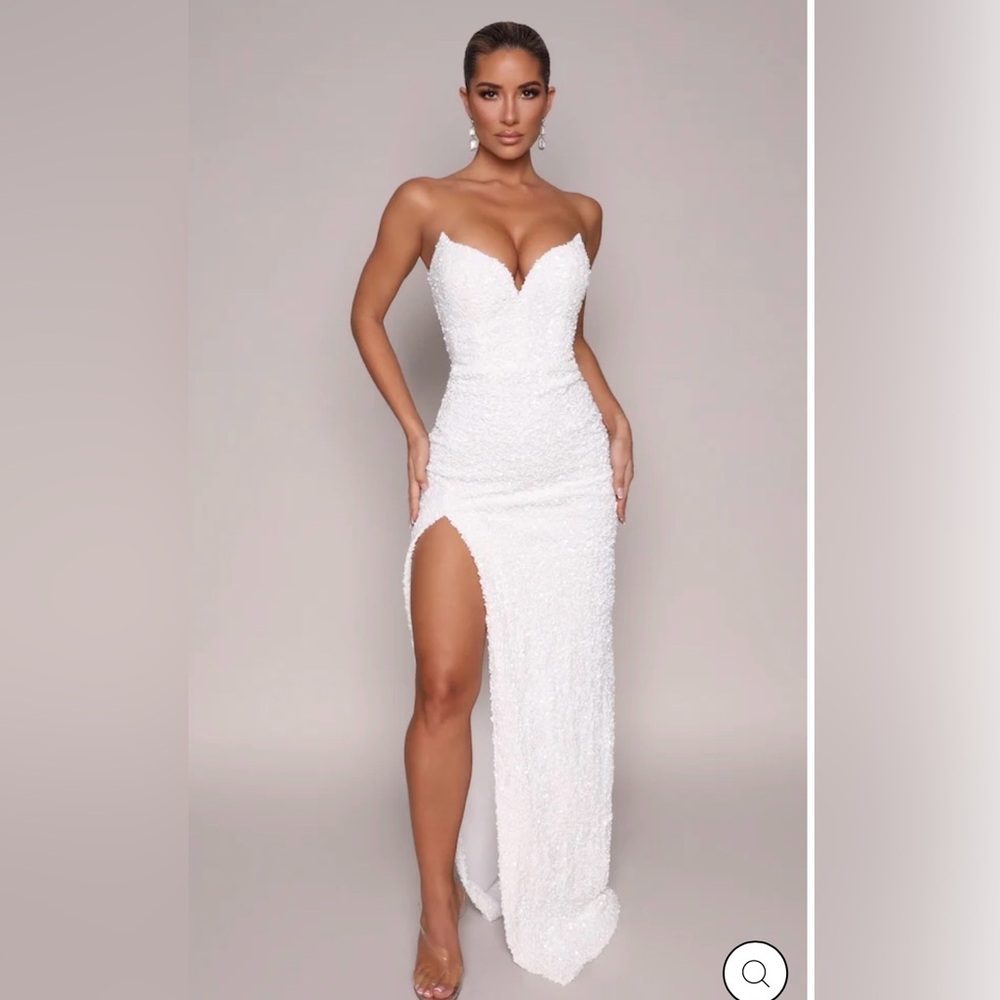 Chic Strapless White Sequin Gown- Moda Glam Dita